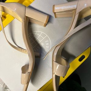 Nine West Nude Block heel, size 9